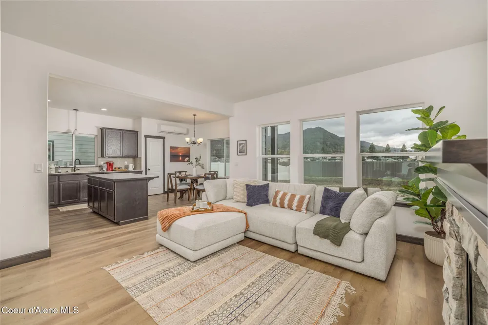 1144 Jersey Street Sandpoint, ID 83864