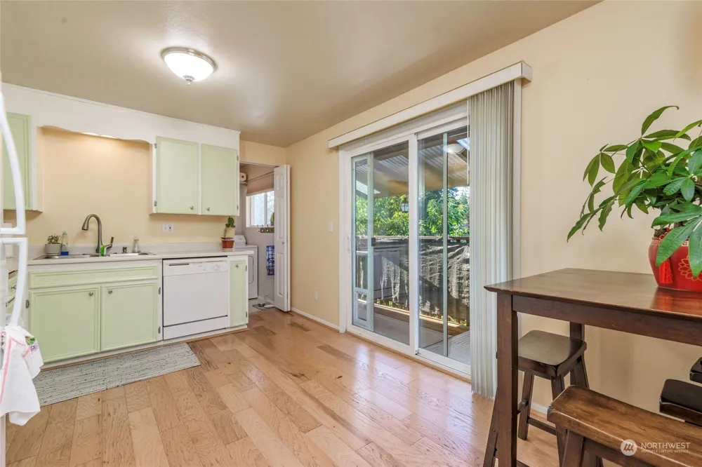 8319 Cirque Drive W #3 University Place, WA 98467