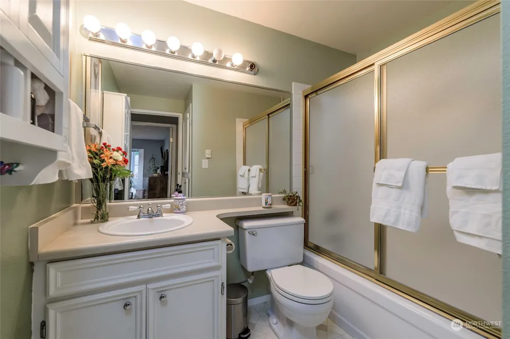 8319 Cirque Drive W #3 University Place, WA 98467