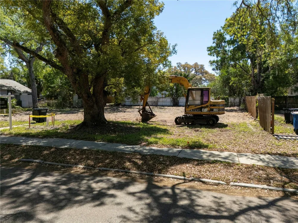 1007 JONES STREET Clearwater, FL 33755