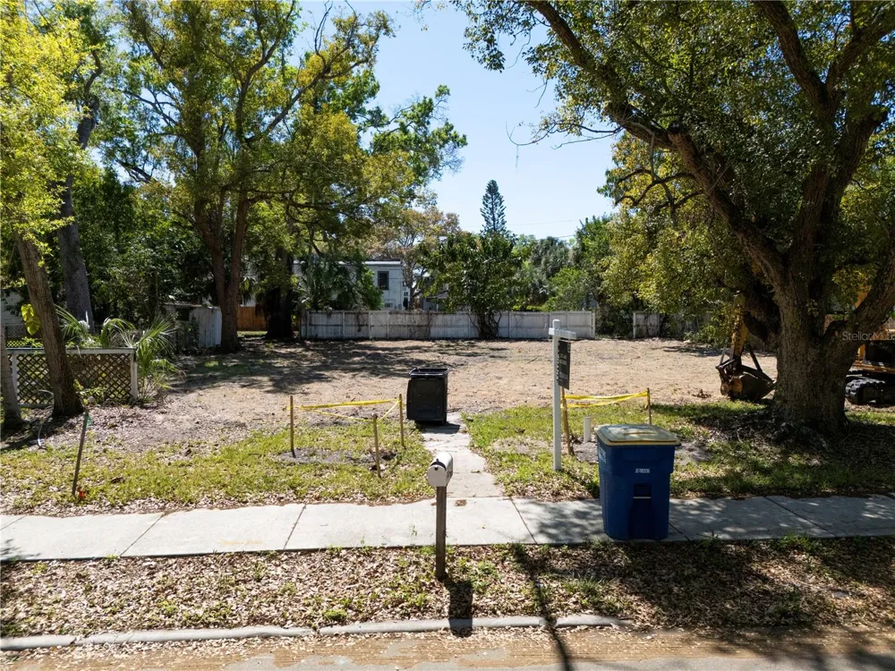 1007 JONES STREET Clearwater, FL 33755