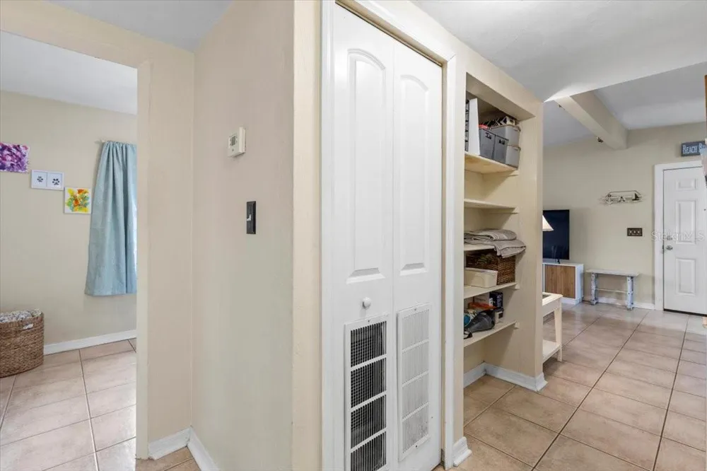 450 CARD AVENUE Holly Hill, FL 32117