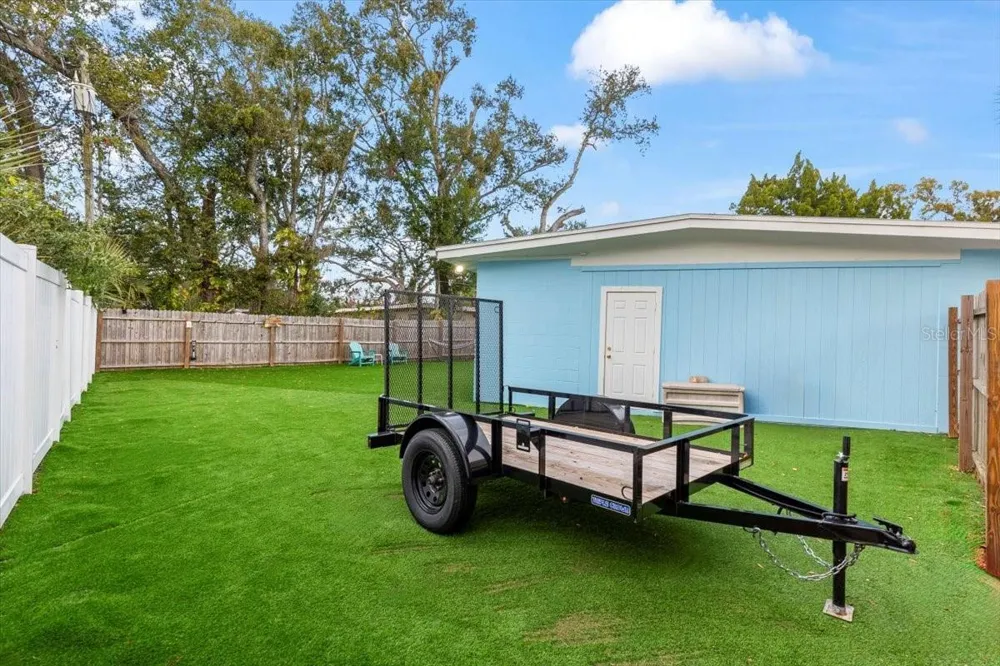 450 CARD AVENUE Holly Hill, FL 32117