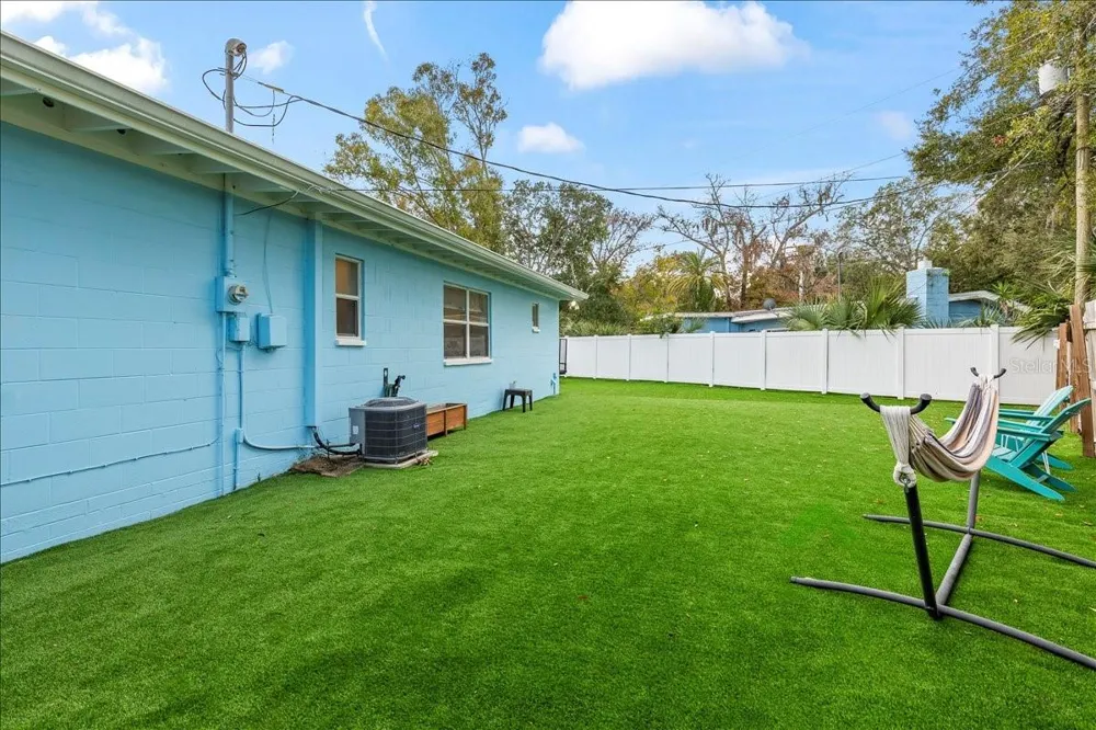 450 CARD AVENUE Holly Hill, FL 32117