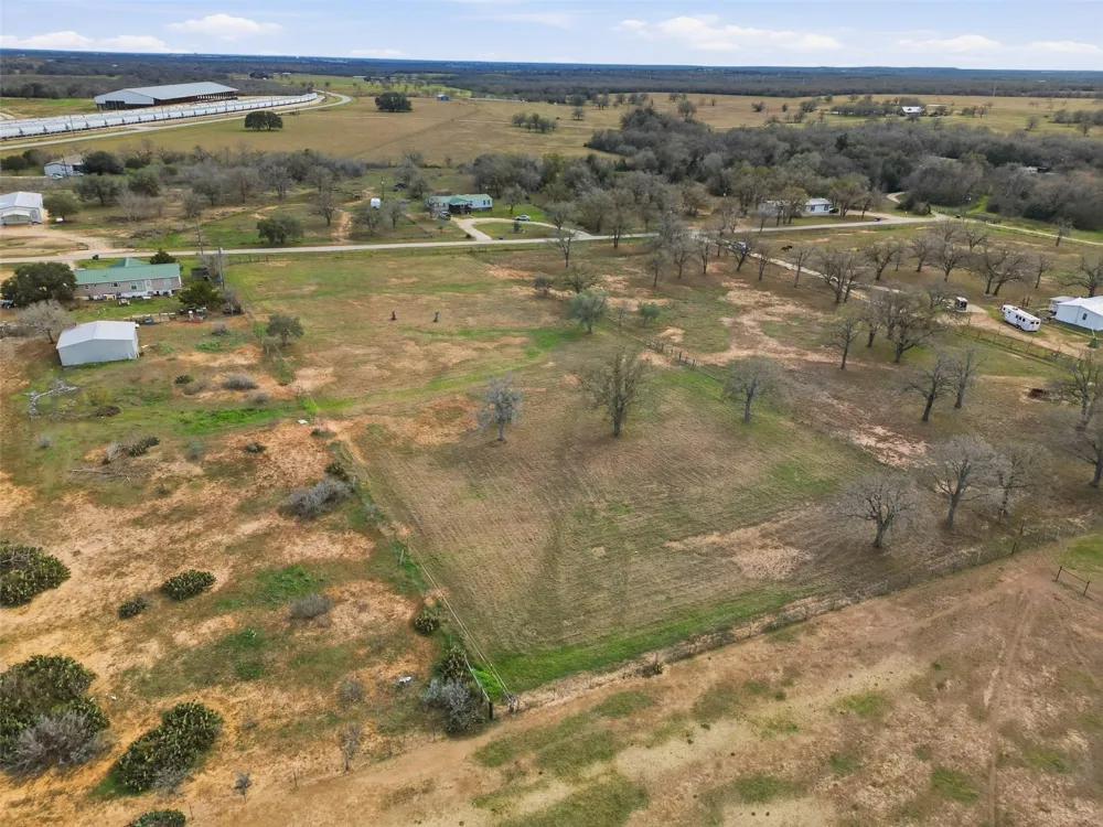 3 Oak Creek Street Gonzales, TX 78629