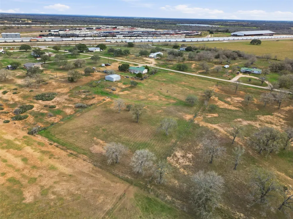 3 Oak Creek Street Gonzales, TX 78629