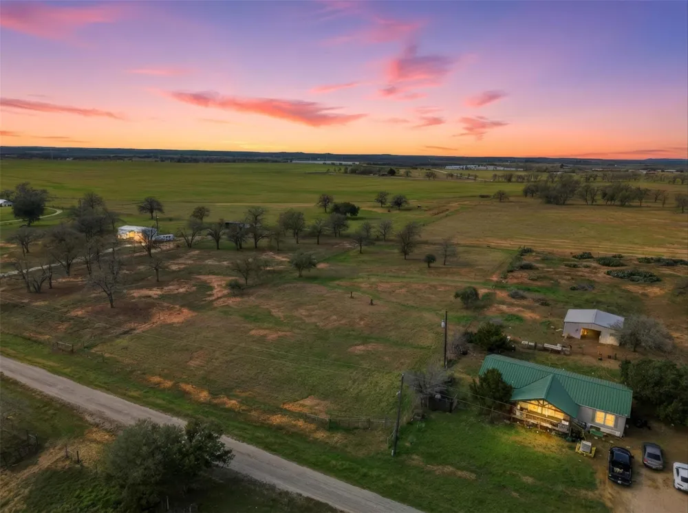 3 Oak Creek Street Gonzales, TX 78629
