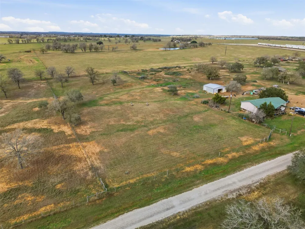 3 Oak Creek Street Gonzales, TX 78629