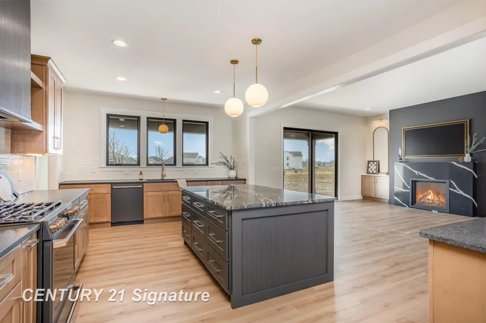 34 W Grove Court Thomas Township, MI 48623