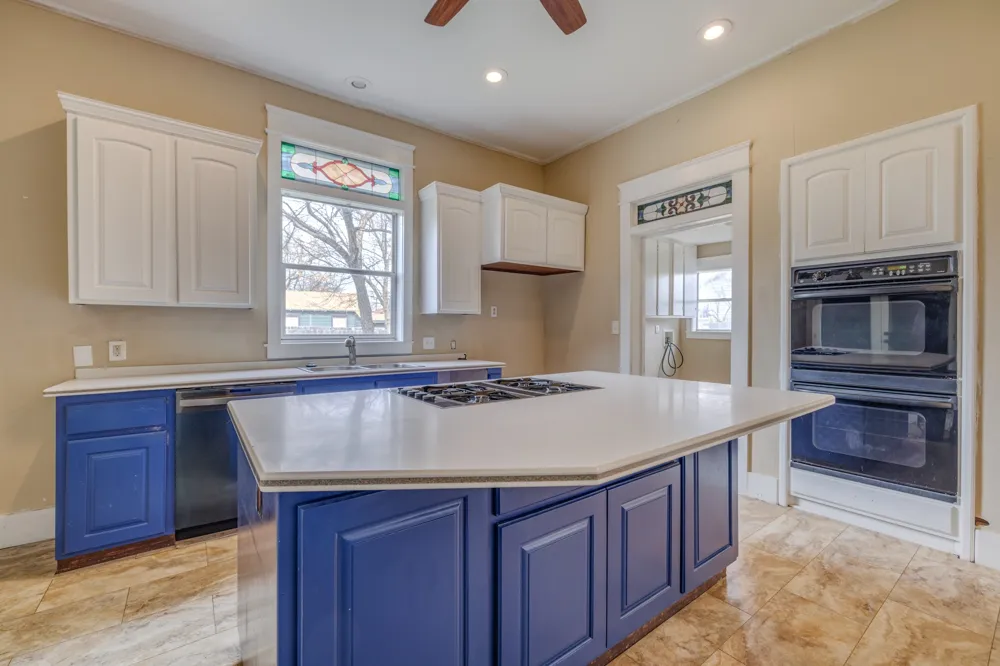 720 W Pecan Street Coleman, TX 76834