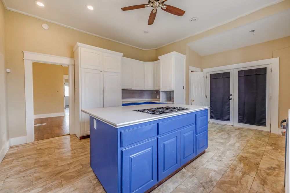 720 W Pecan Street Coleman, TX 76834