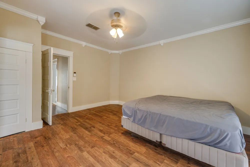 720 W Pecan Street Coleman, TX 76834