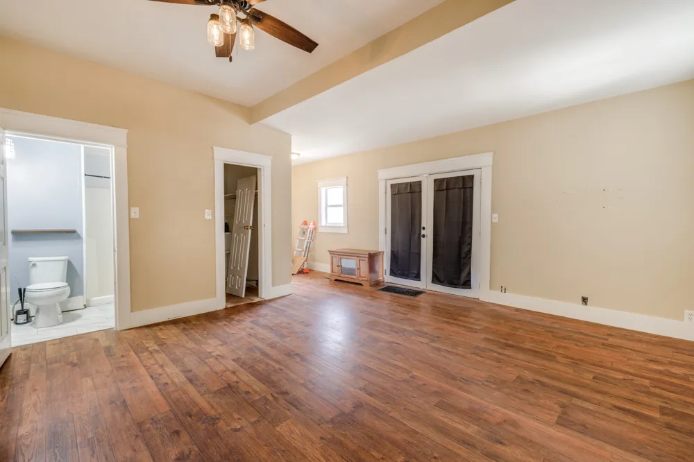 720 W Pecan Street Coleman, TX 76834