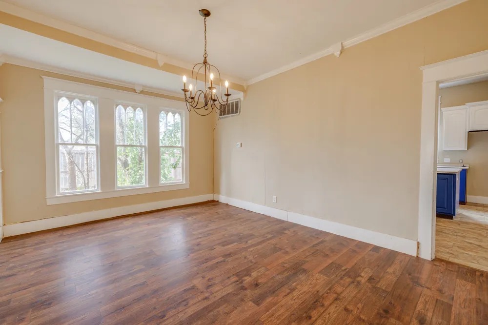720 W Pecan Street Coleman, TX 76834