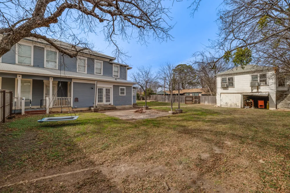 720 W Pecan Street Coleman, TX 76834