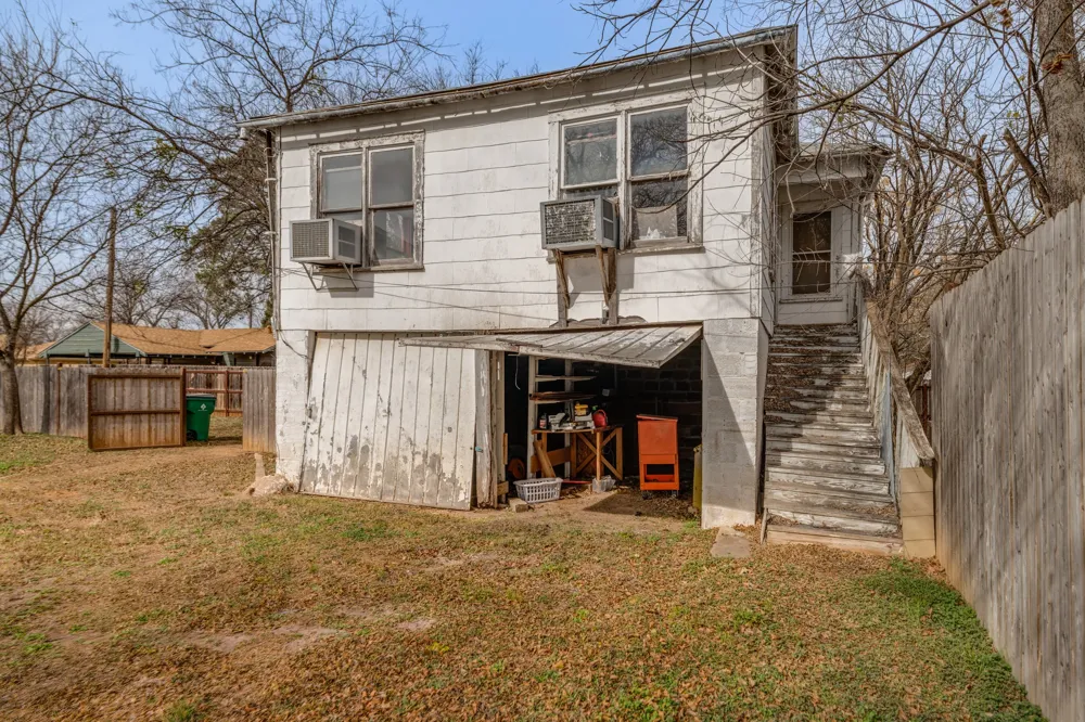 720 W Pecan Street Coleman, TX 76834