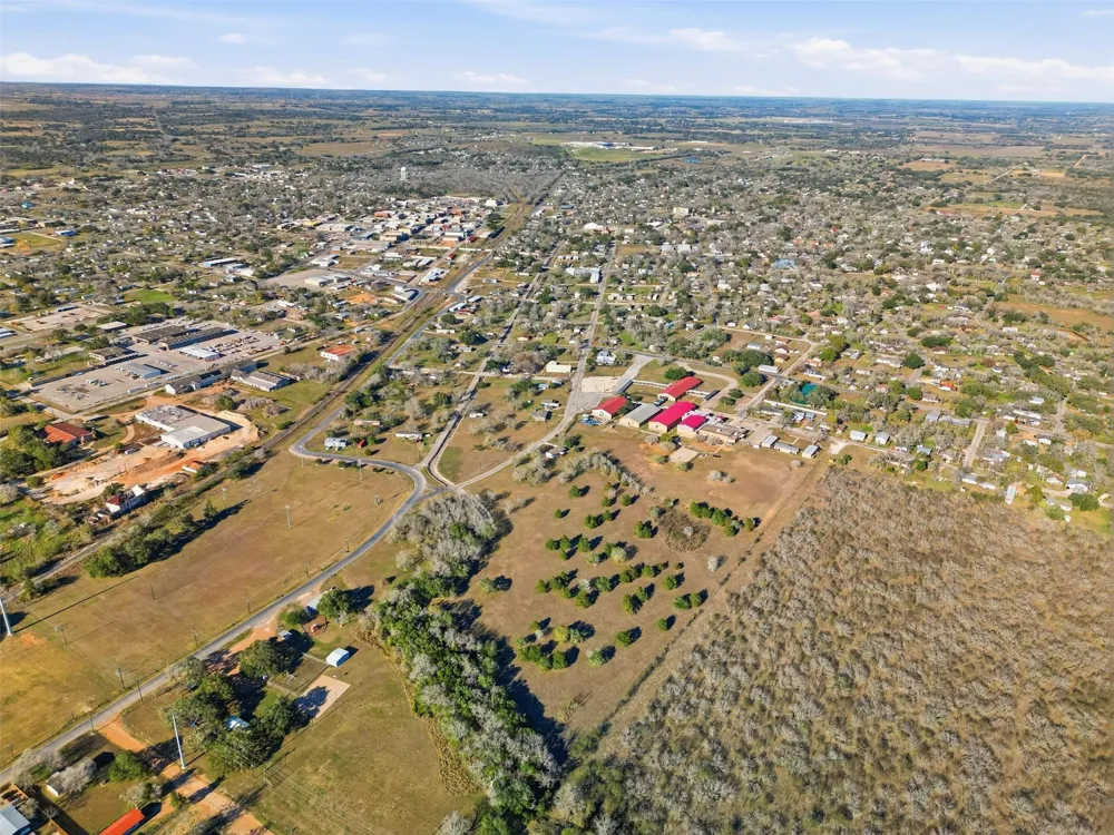 1123 Dunn Street Yoakum, TX 77995