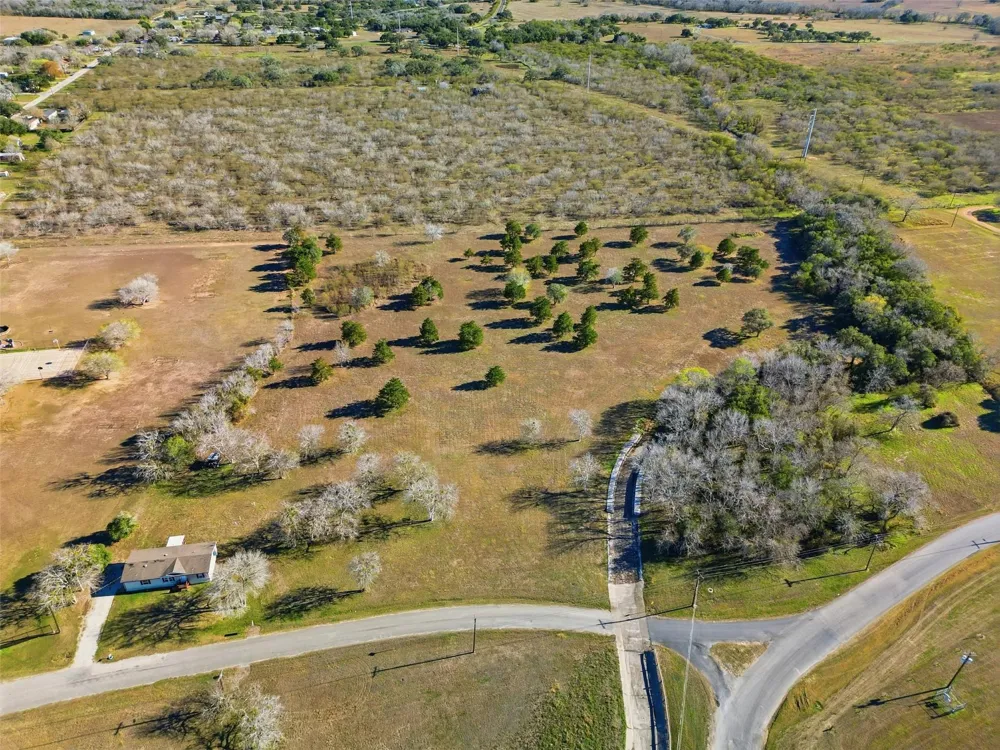 1123 Dunn Street Yoakum, TX 77995