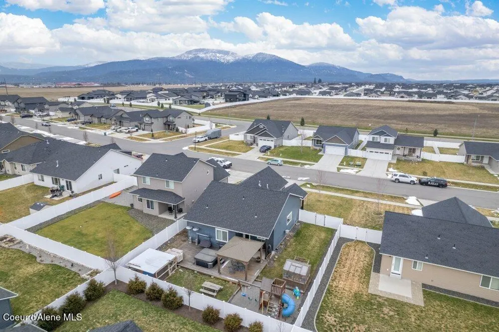 6697 W Irish Circle Rathdrum, ID 83858