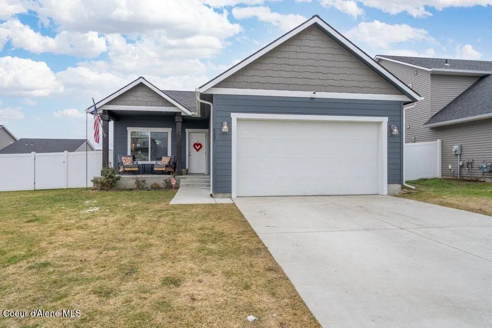 6697 W Irish Circle Rathdrum, ID 83858