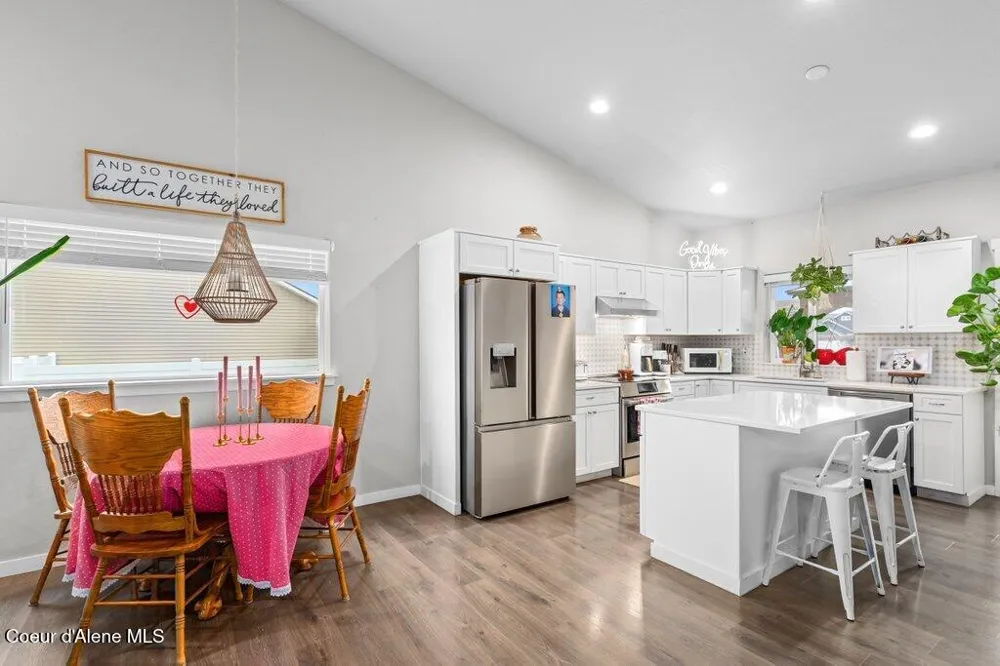 6697 W Irish Circle Rathdrum, ID 83858