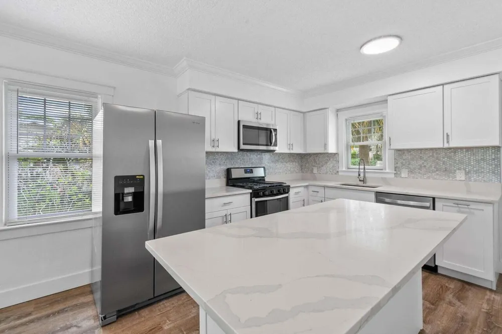 415 Greenbriar Drive #1