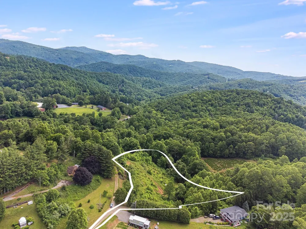 TBD Finch Lane Burnsville, NC 28714