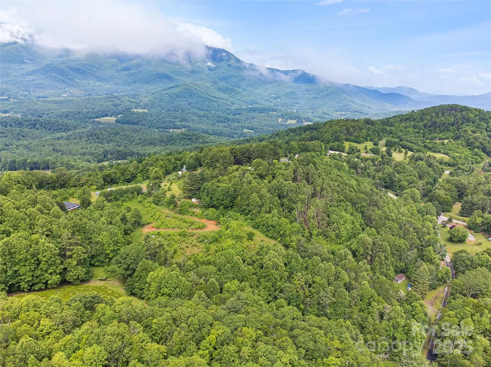 TBD Finch Lane Burnsville, NC 28714