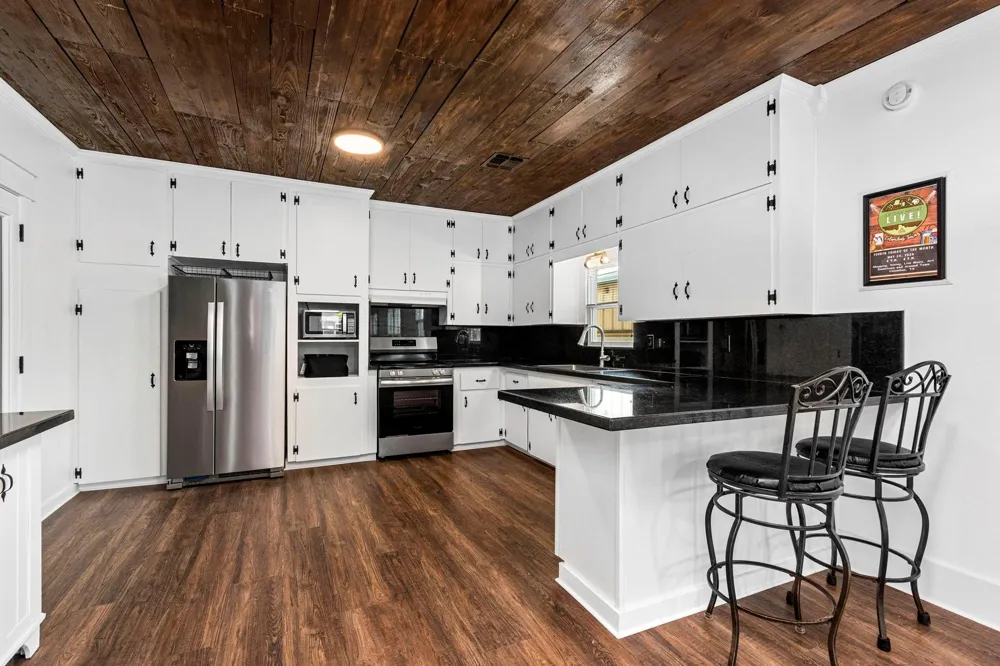 1138 Fannin Street Columbus, TX 78934