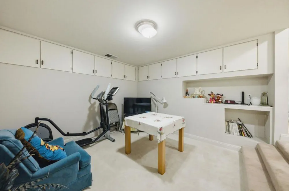2930 Privet Drive Hillsborough, CA 94010