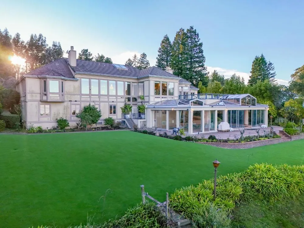 2930 Privet Drive Hillsborough, CA 94010