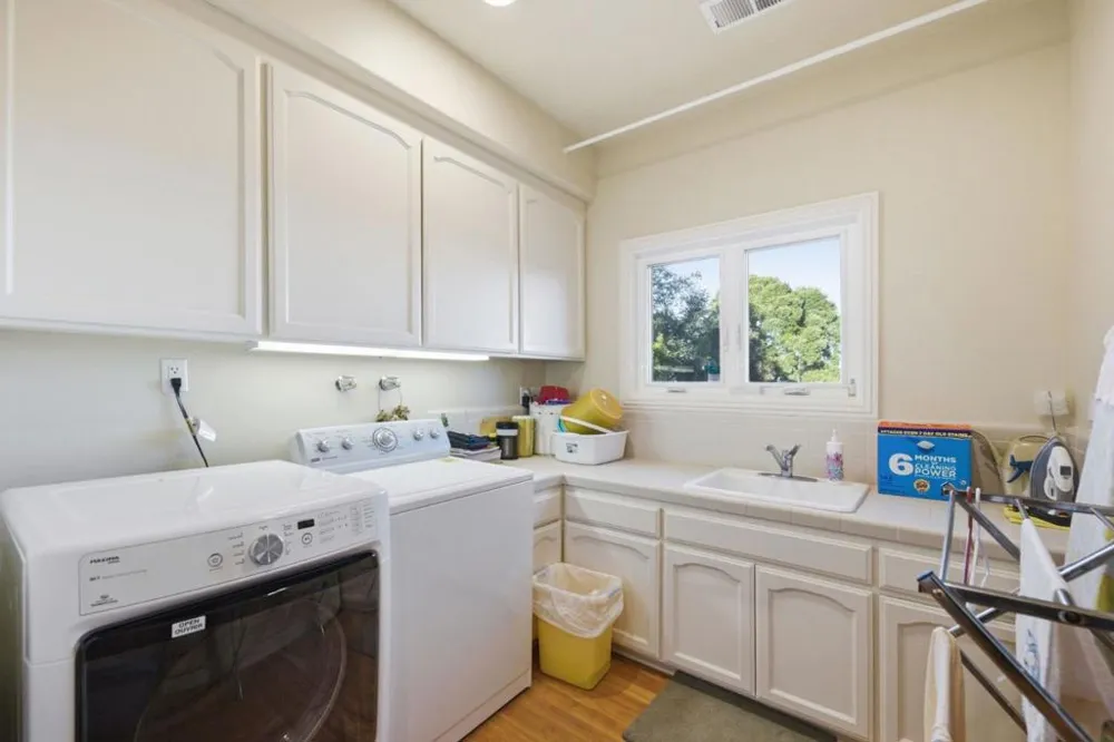 2930 Privet Drive Hillsborough, CA 94010