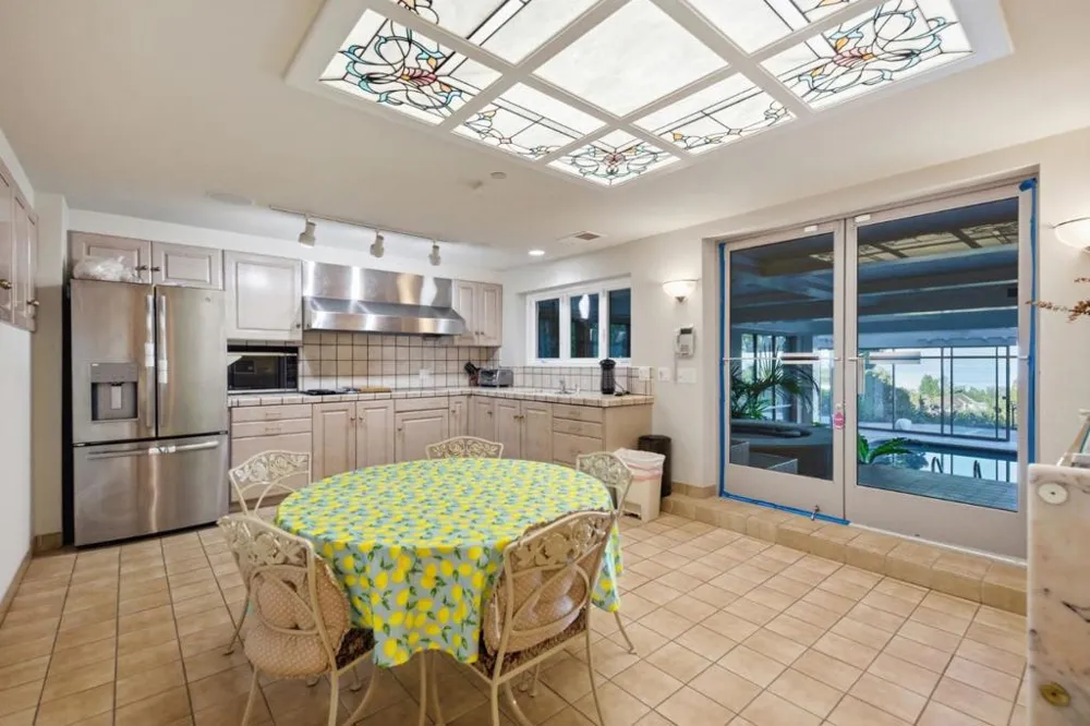 2930 Privet Drive Hillsborough, CA 94010