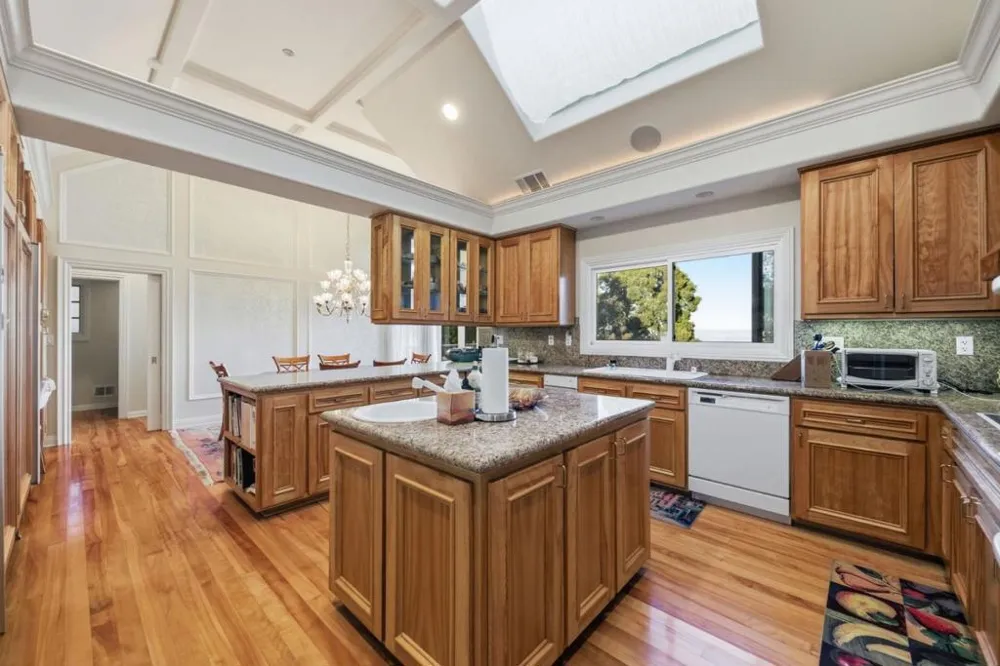 2930 Privet Drive Hillsborough, CA 94010