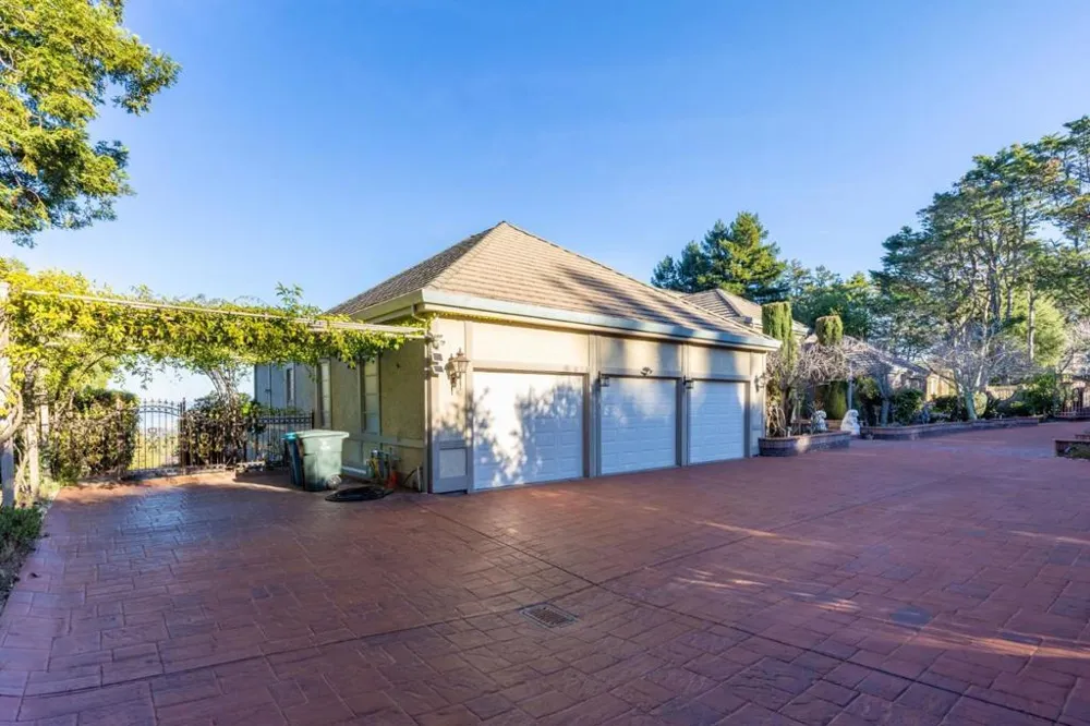 2930 Privet Drive Hillsborough, CA 94010