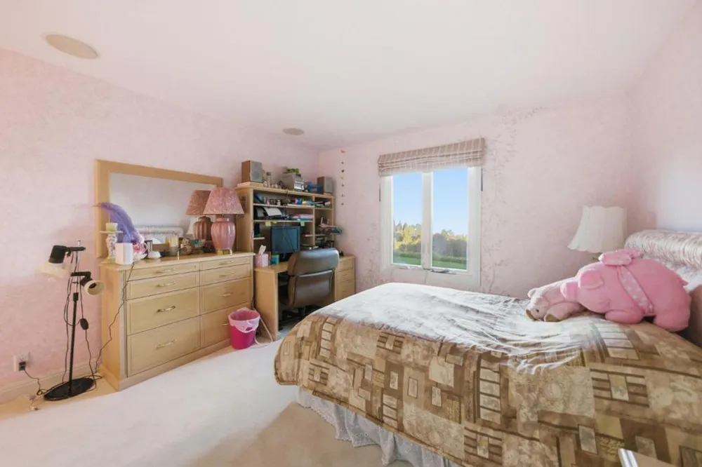 2930 Privet Drive Hillsborough, CA 94010