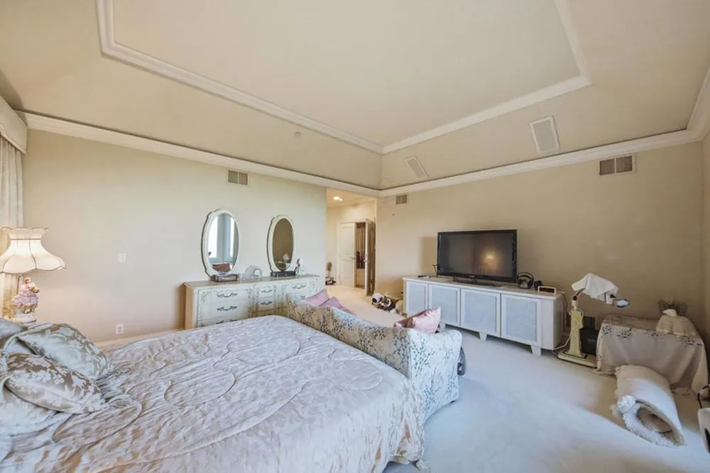 2930 Privet Drive Hillsborough, CA 94010