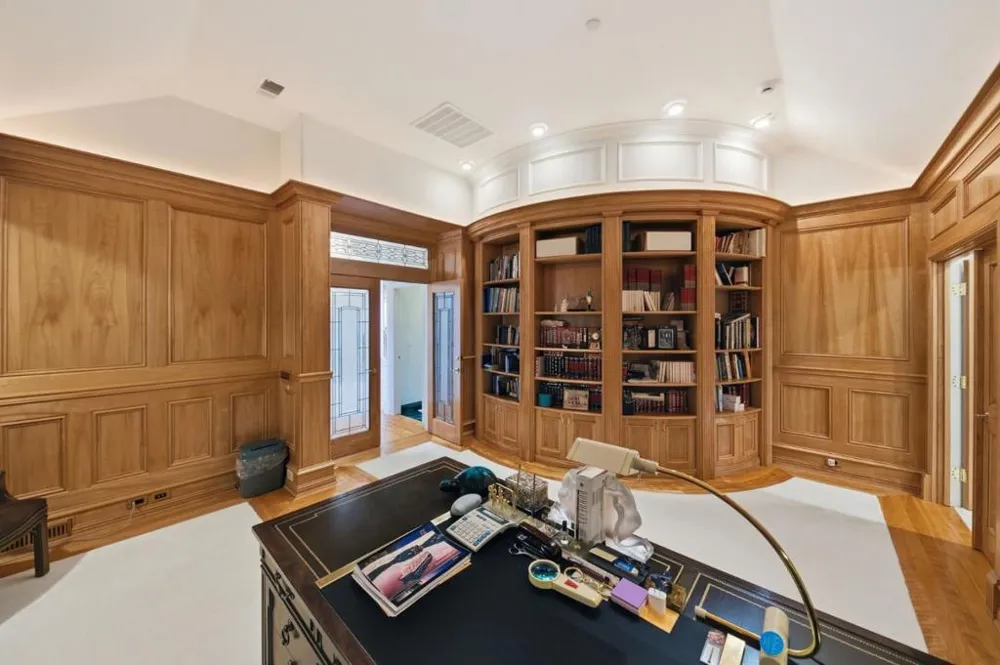 2930 Privet Drive Hillsborough, CA 94010