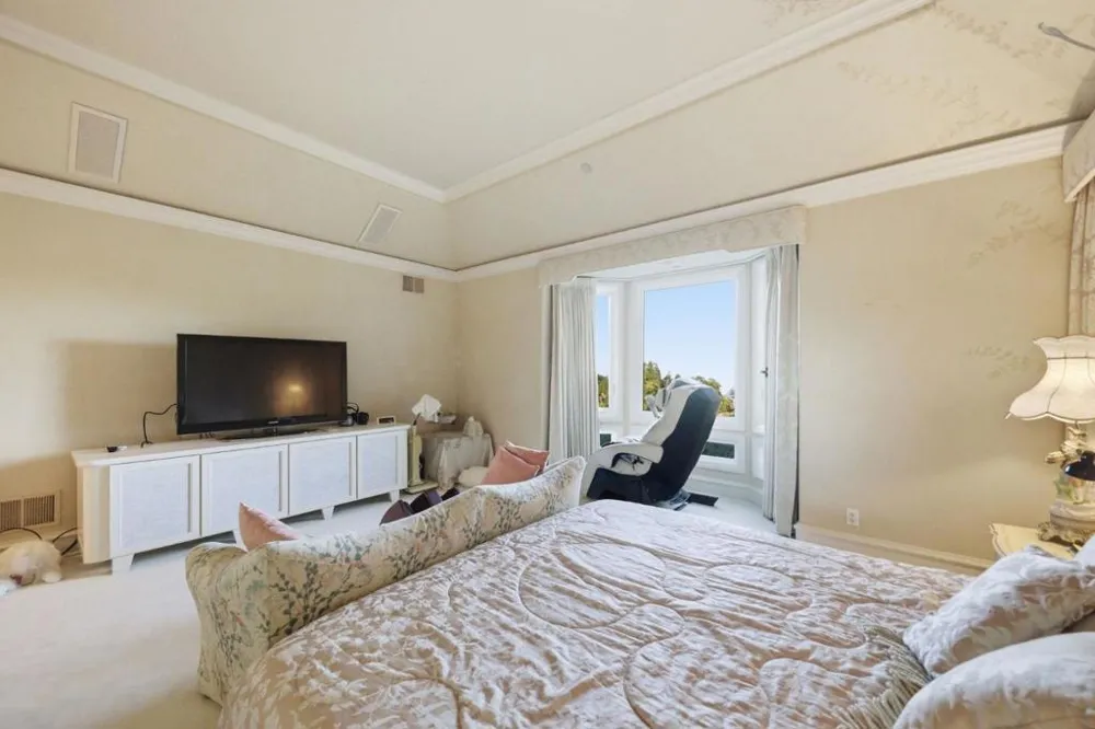 2930 Privet Drive Hillsborough, CA 94010
