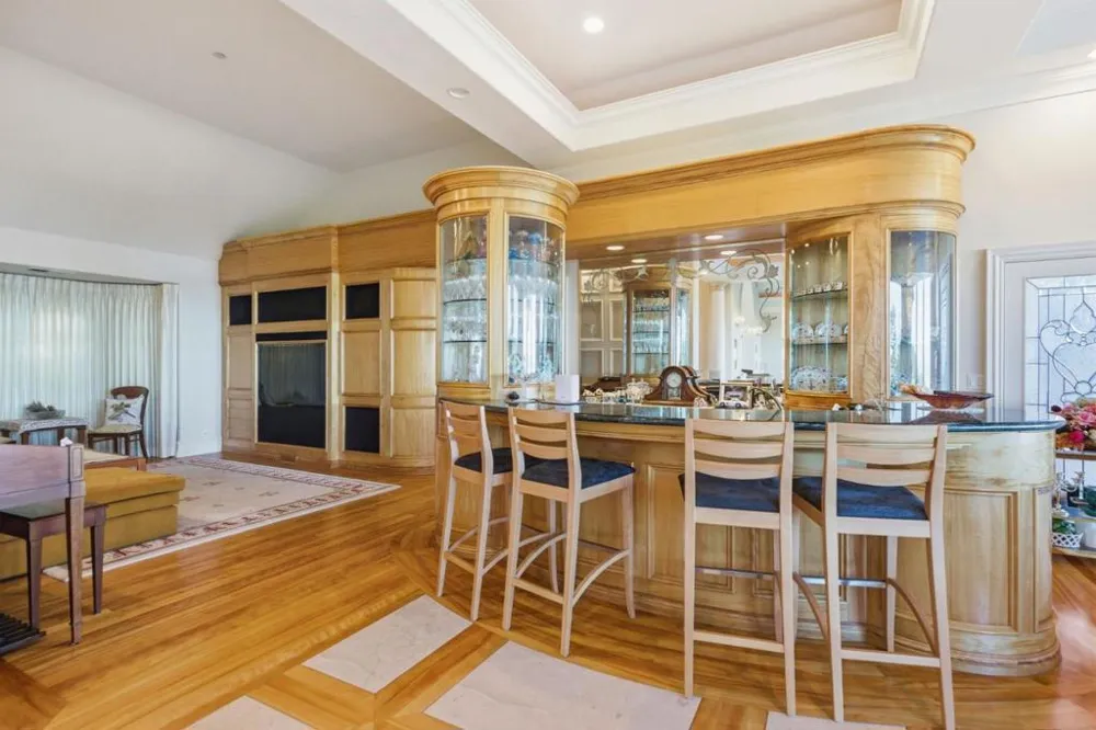 2930 Privet Drive Hillsborough, CA 94010