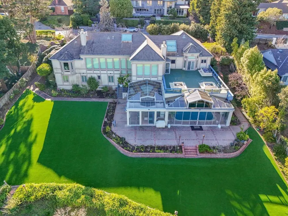 2930 Privet Drive Hillsborough, CA 94010