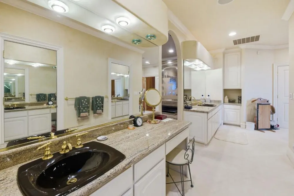 2930 Privet Drive Hillsborough, CA 94010