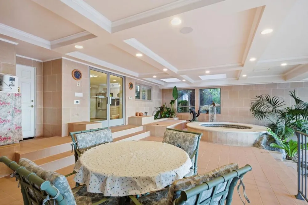 2930 Privet Drive Hillsborough, CA 94010