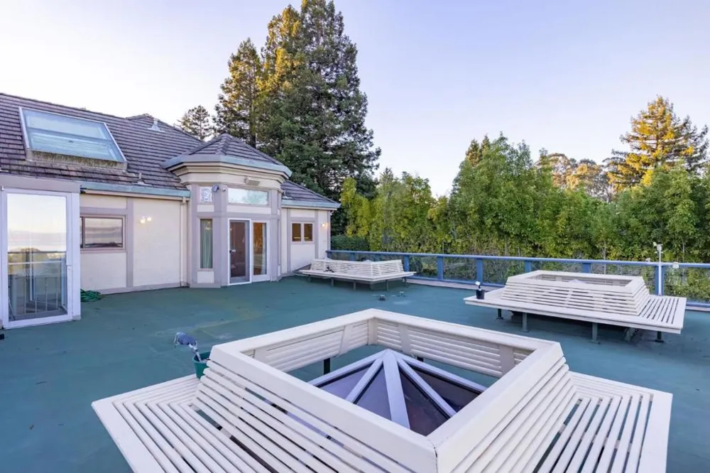2930 Privet Drive Hillsborough, CA 94010