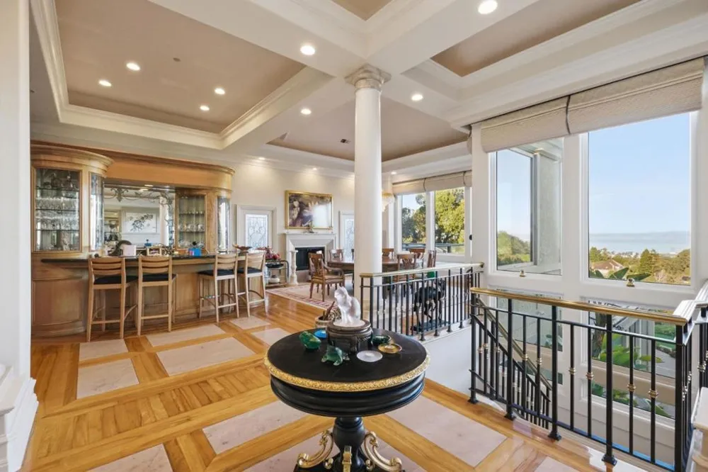 2930 Privet Drive Hillsborough, CA 94010