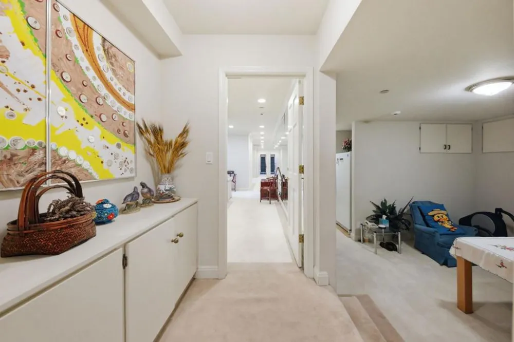 2930 Privet Drive Hillsborough, CA 94010