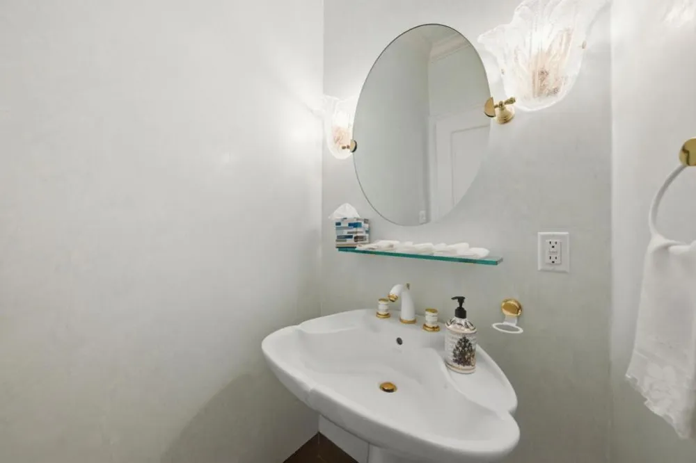 2930 Privet Drive Hillsborough, CA 94010