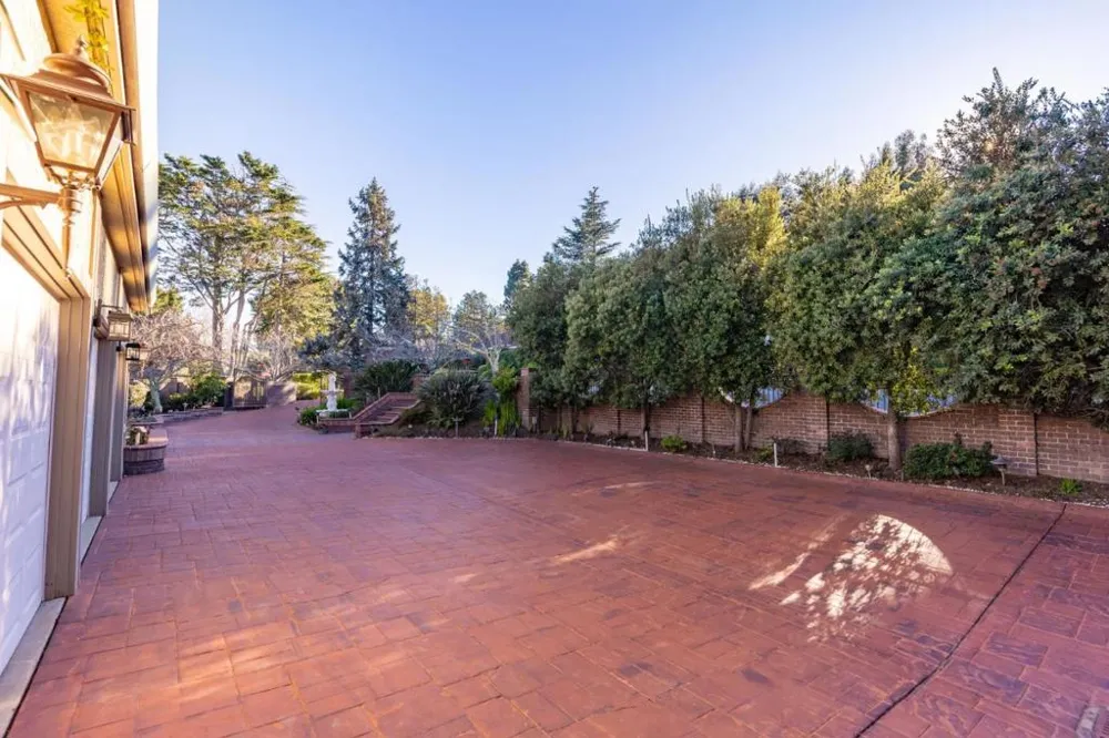 2930 Privet Drive Hillsborough, CA 94010