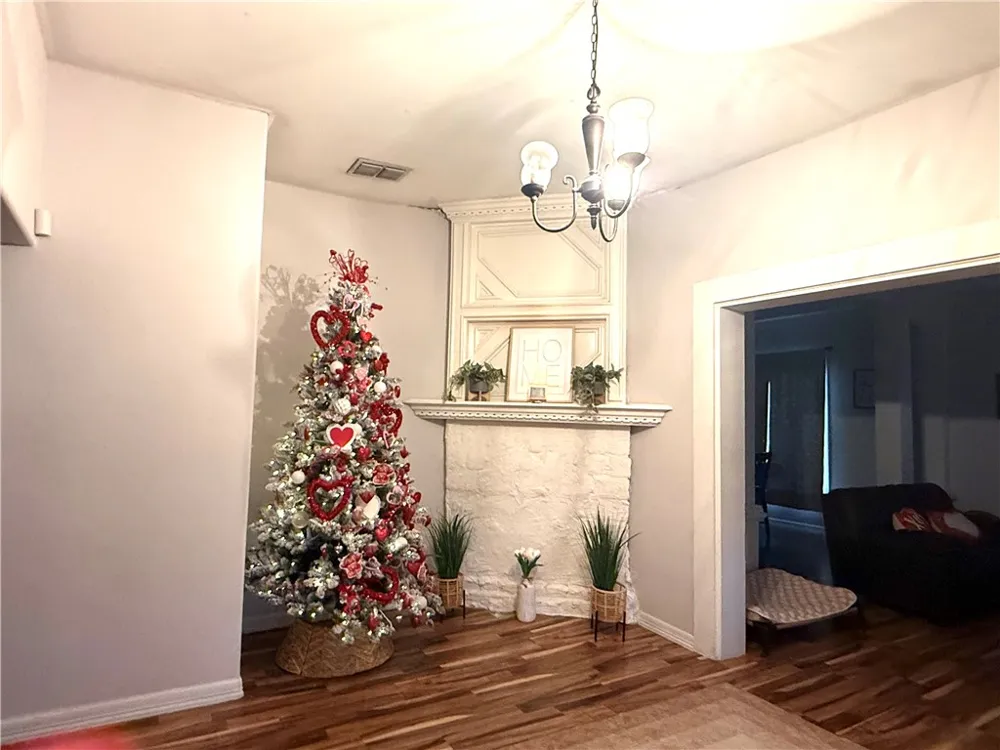 420 E 4th Street Alice, TX 78332