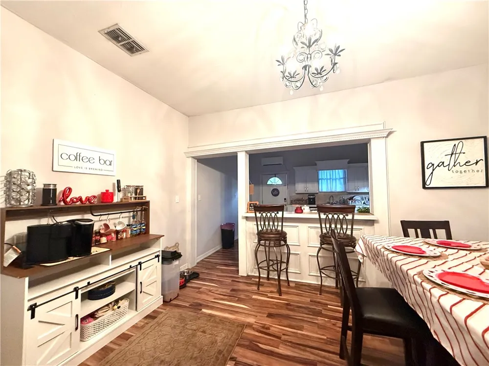 420 E 4th Street Alice, TX 78332